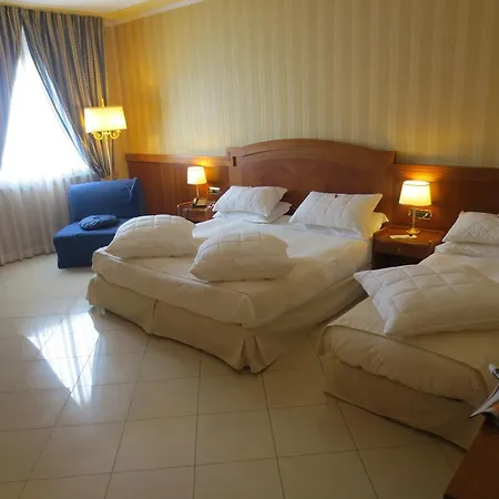 Hotel Joyfull Neapol