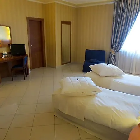 Joyfull Hotel