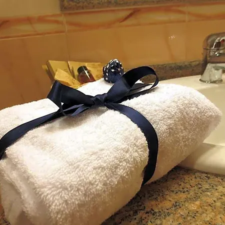 Joyfull Hotel