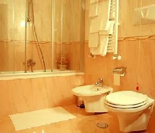 Joyfull Szálloda 3*