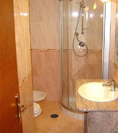 Joyfull Hotel Nápoles