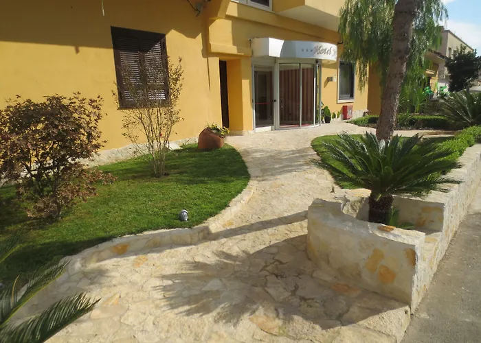 Joyfull Ξενοδοχείο 3*