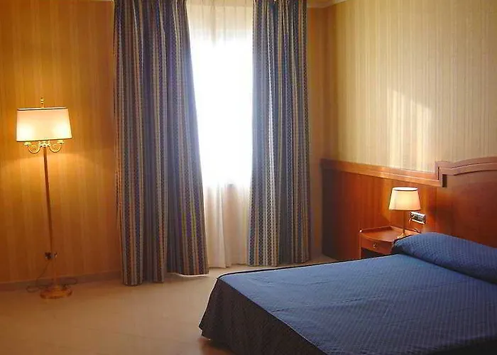 Ξενοδοχείο Joyfull 3*