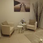 Joyfull Szálloda