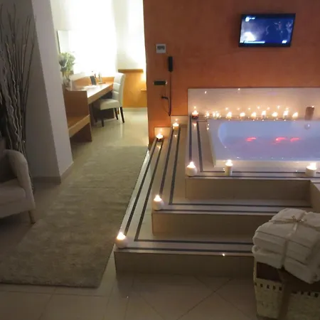 Joyfull 3* Napoli