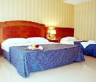 Joyfull 3* Napoli