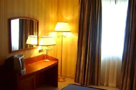 Joyfull 3* Νάπολη